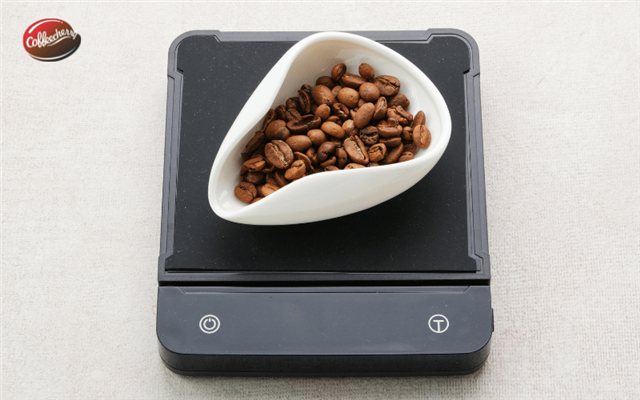 Cà phê robusta có nhiều caffeine hơn Arabica không?