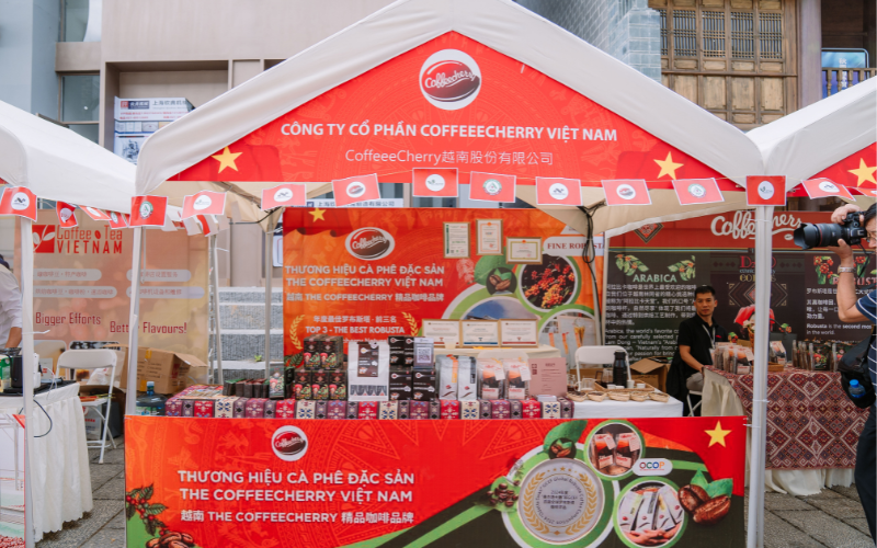 Coffeecherry cùng doanh nghiệp Việt Nam ghi dấu ấn tại Lễ hội Cà phê Việt-Trung 2025